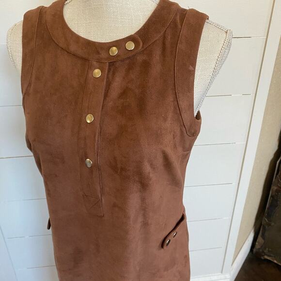 1. State Sleeveless Brown Faux Suede Henley Dress Small NWOT - Picture 10 of 11